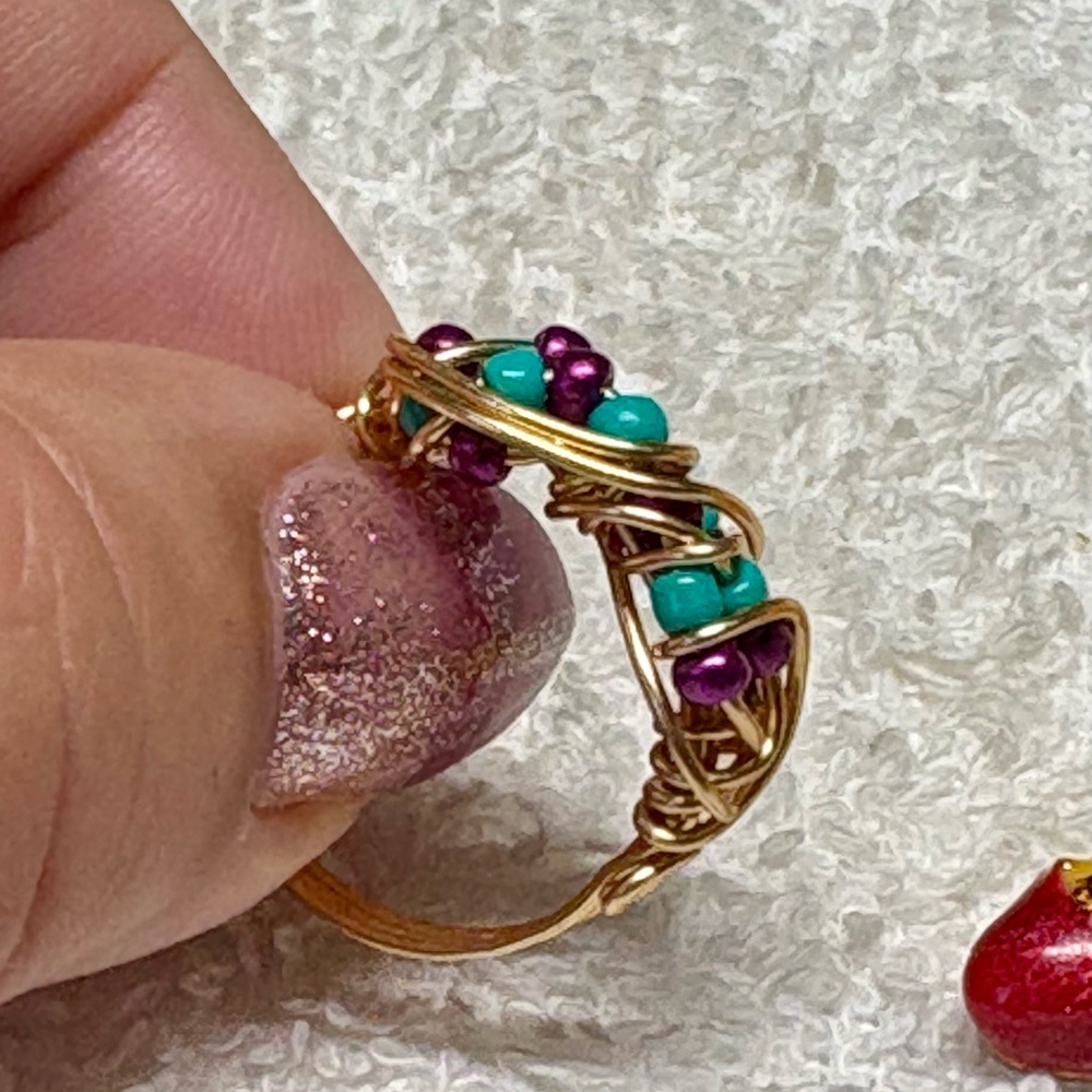 Gold and Purple Wire Wrapped Ring - Picture 5 of 9